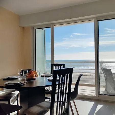Appartement Face Grand T3 Familial, Parking Gratuit *