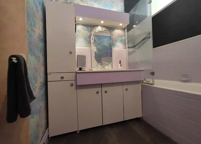 Face Grand T3 Familial, Parking Gratuit *